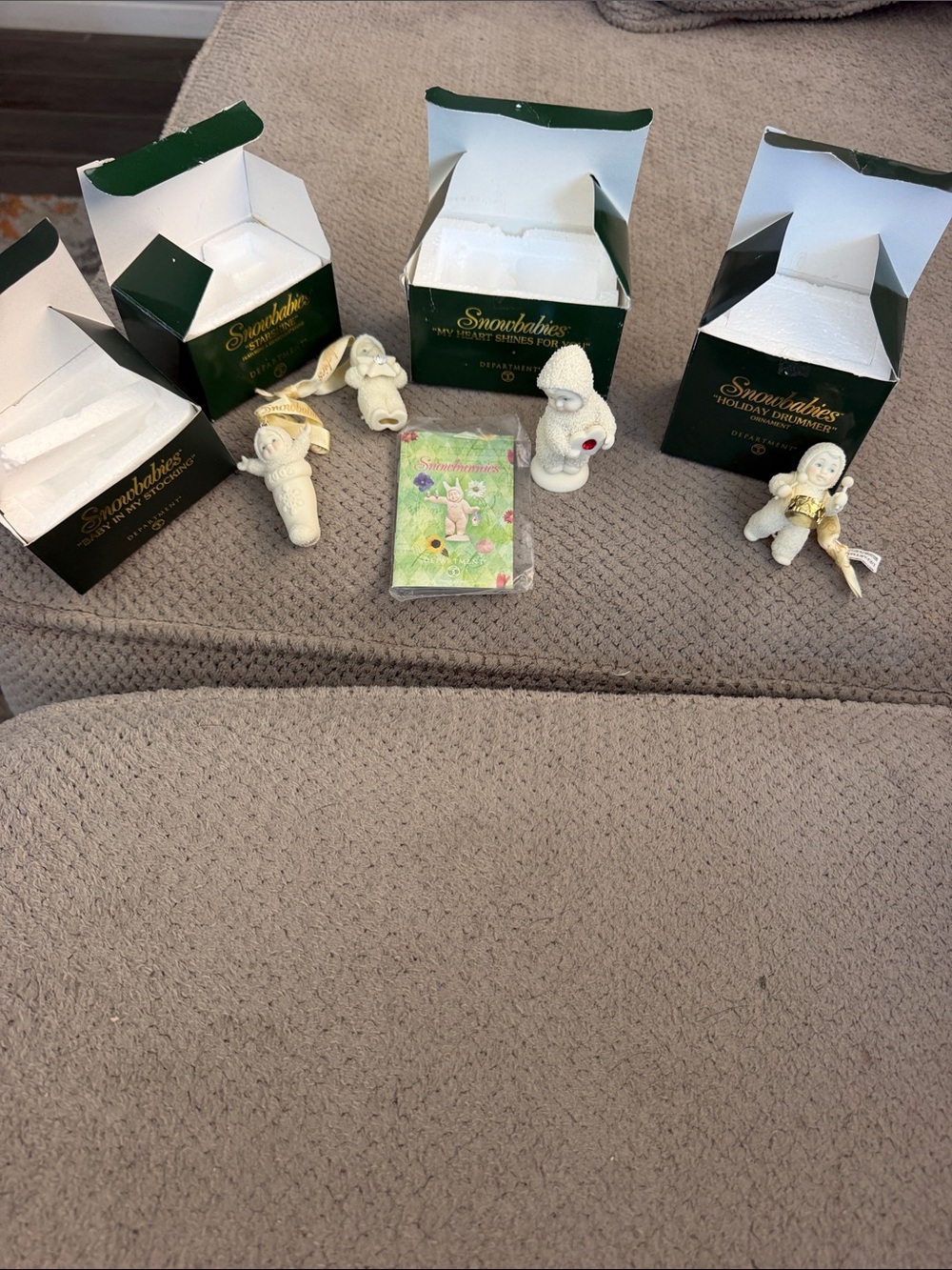 Department 56 Snowbabies White Ceramic Holiday Figurine Set-ornaments lot of 4.